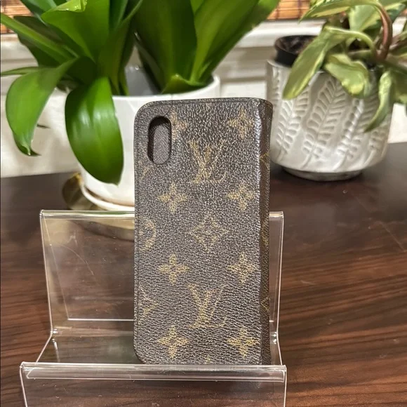 Louis Vuitton Brown Monogram Phone Case - Picture 4 of 9